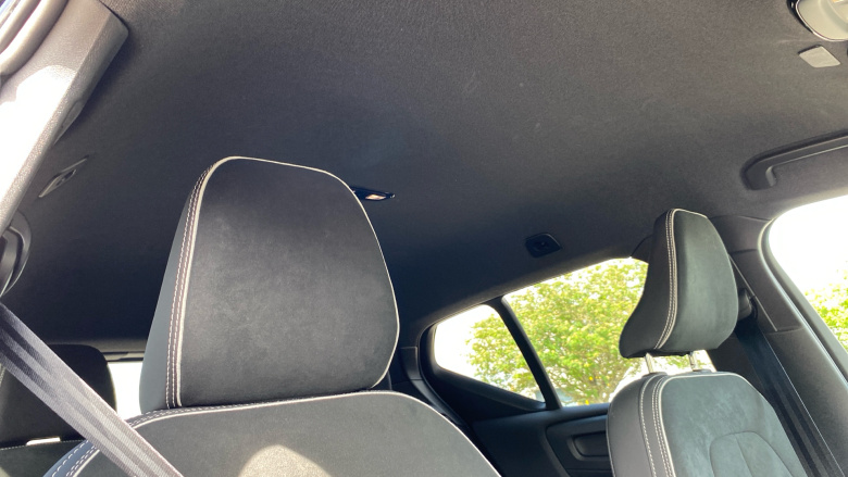 Volvo XC40 2.0 B4P Plus Dark 5dr Auto Petrol Estate